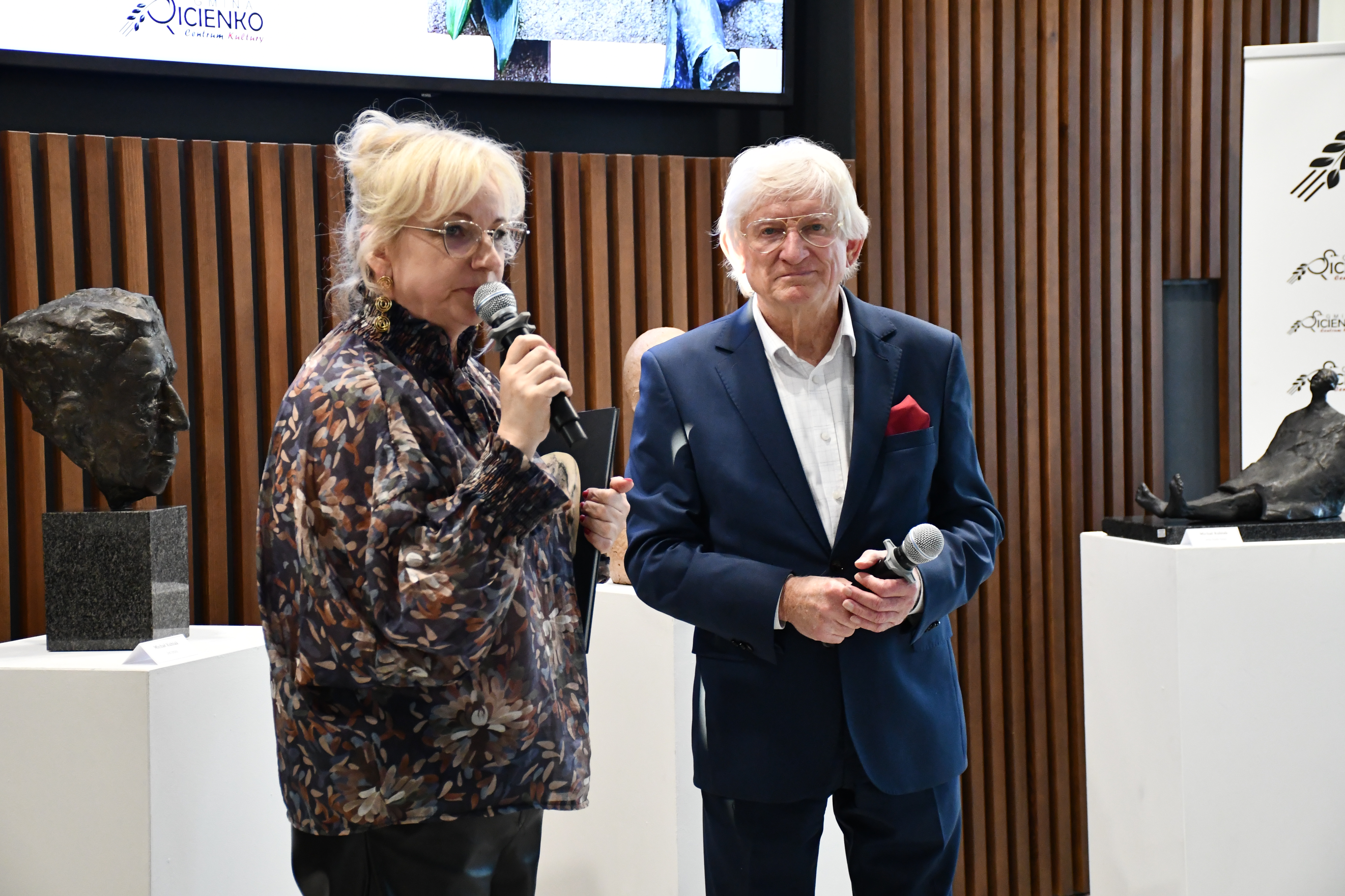 Wystawa rzeźb Michała Kubiaka